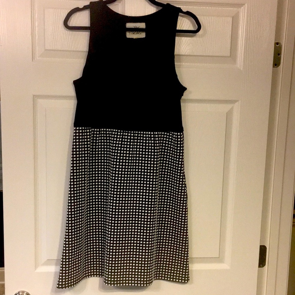 Tabitha Two tone black white dress